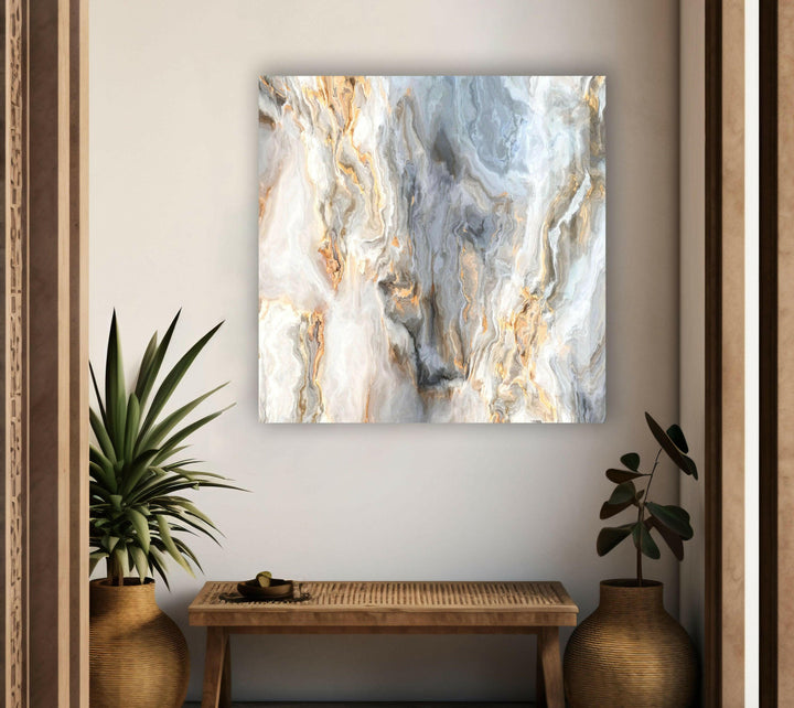 Wandkunst aus Marmorglas mit gewellten grauen und goldenen Adern