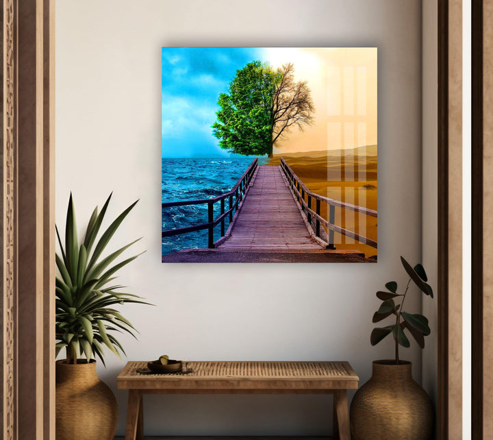 Striking Contrast Between Two Elements – A Modern Glass Print
