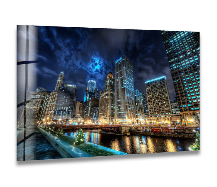 Glaswandkunst mit der Skyline von Chicago – Majestätischer Blick auf Chicagos berühmten Fluss und die Wolkenkratzer bei Nacht