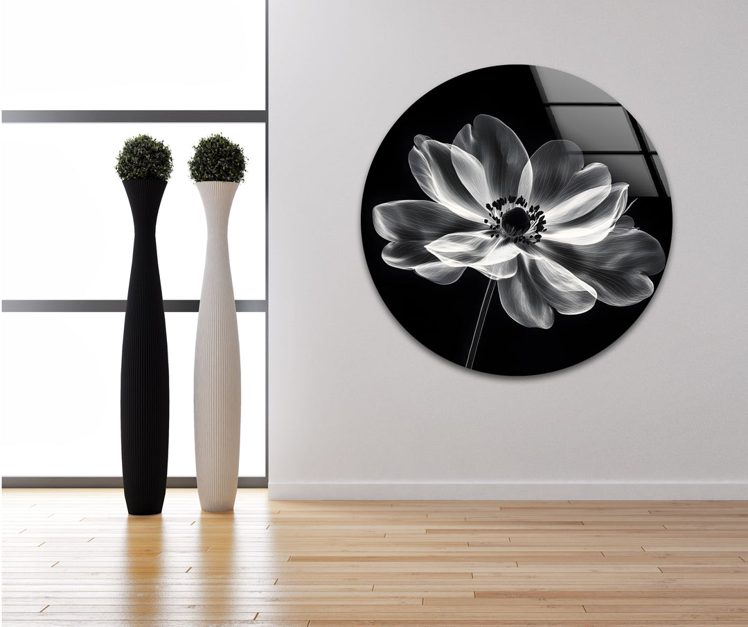 Black-and-white floral design on glass, perfect for adding an artistic touch to your decor.