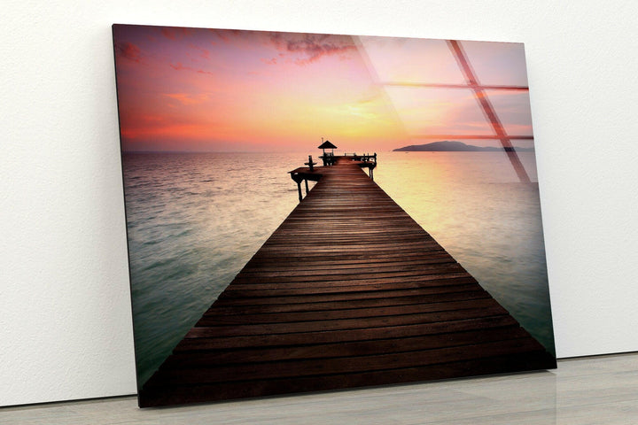Inspiring landscape art prints featuring iconic natural landmarks and serene countryside scenes
