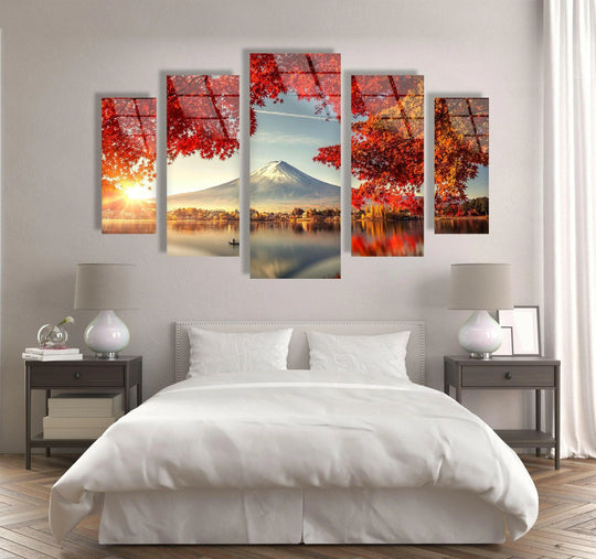 Highlighting the abstract quality, the Fuji Mountain and red tree landscape glass wall prints create an artistic five-piece composition.