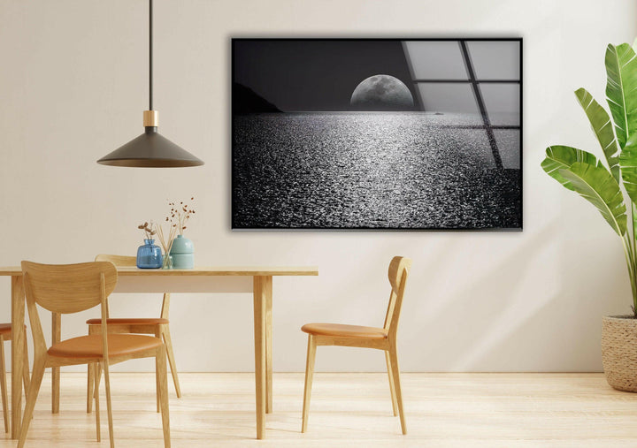 Luminous Night Sky Over the Ocean – A Timeless Glass Artwork
