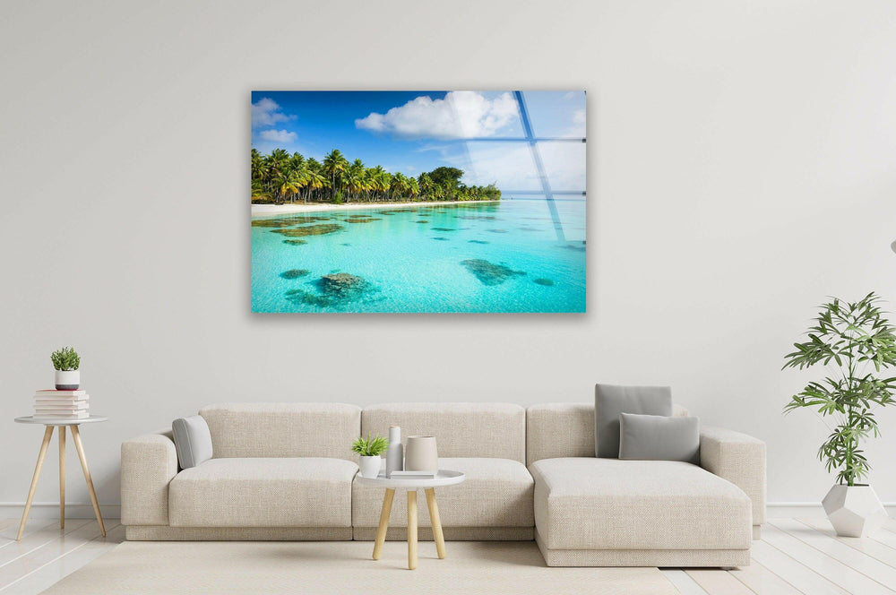 Breathtaking island paradise featuring white sandy beaches and lush palm trees.
