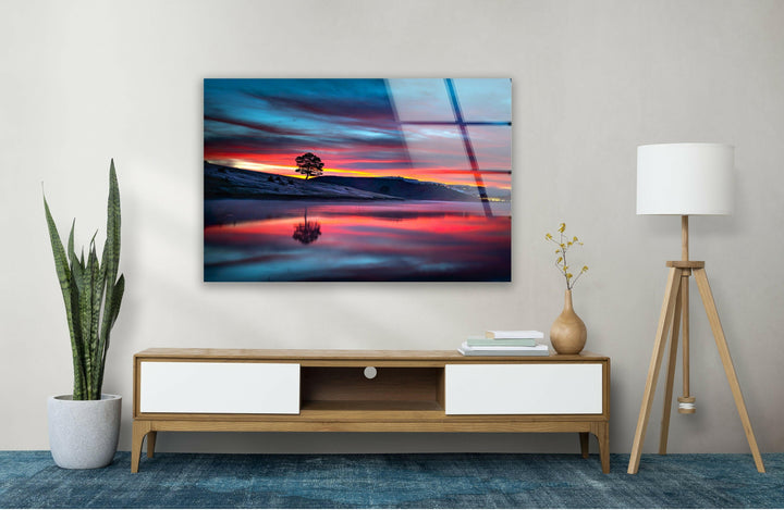 Solitary Tree at Dusk – A Captivating Nature Wall Art
