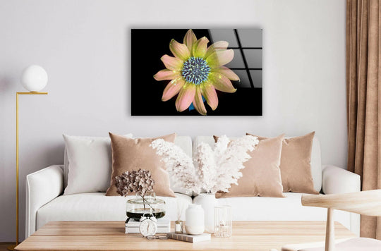 Smooth surface texture defines the sparkling photos of flowers glass art, its glossy finish enhancing the vibrant details of the floral design, creating the best glass art.