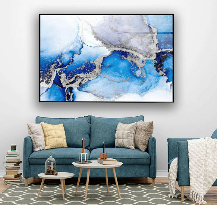 Abstrakte Glaswandkunst in Blau und Silber