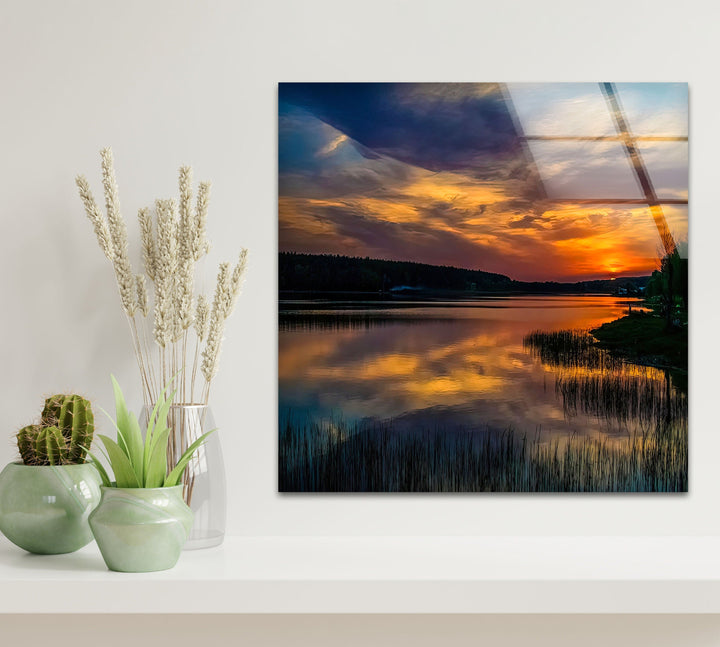 Serenity at Sunset: Bring the beauty of a golden sunset into your home with this elegant glass wall art, reflecting nature’s finest moments.

