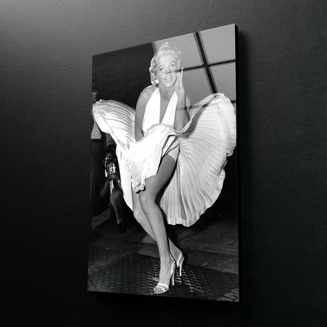 Vintage Marilyn Monroe photograph turned into stylish glass wall art.