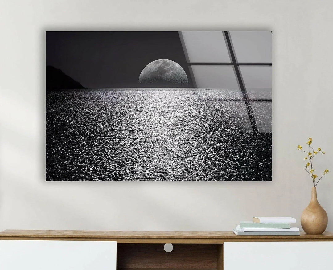 Tranquil Moonlit Waters – A High-Definition Coastal Wall Art
